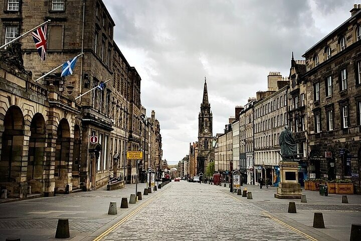 From Hilltops to Harbors: Private Half Day Edinburgh Driving Tour - Image 2