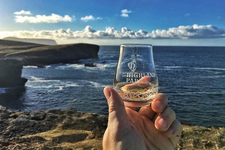 Highland Whisky Tour - Full Day - Three distilleries - Image 1