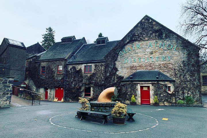 Highlands Whisky Lovers Tour of Oldest and Highest Distilleries from Edinburgh - Image 1