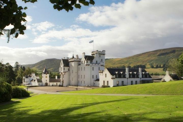 Highlights of Scotland Private Day Tour With Scottish Local - Image 4