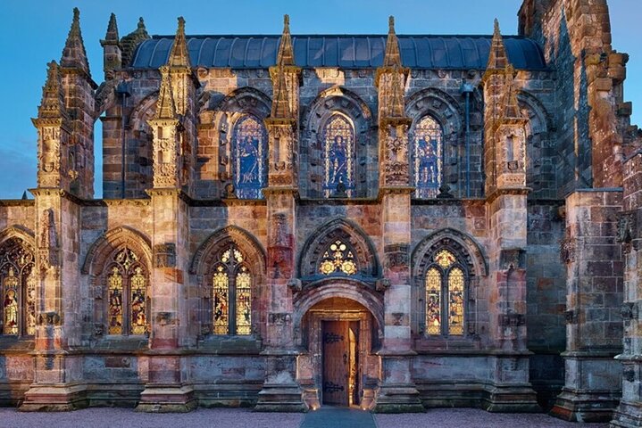 Historic Edinburgh and Rosslyn Chapel Full-Day Private Tour in a Premium Minivan - Image 1