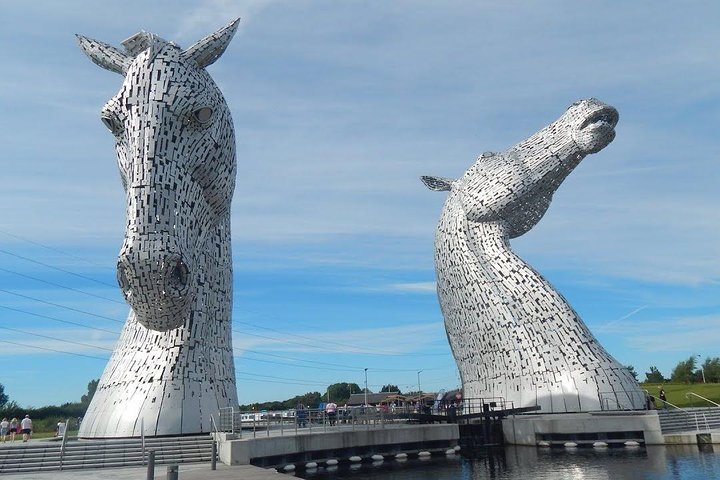 Kelpies, Loch Lomond and Stirling Castle, Luxury Private Day Tour - Image 3