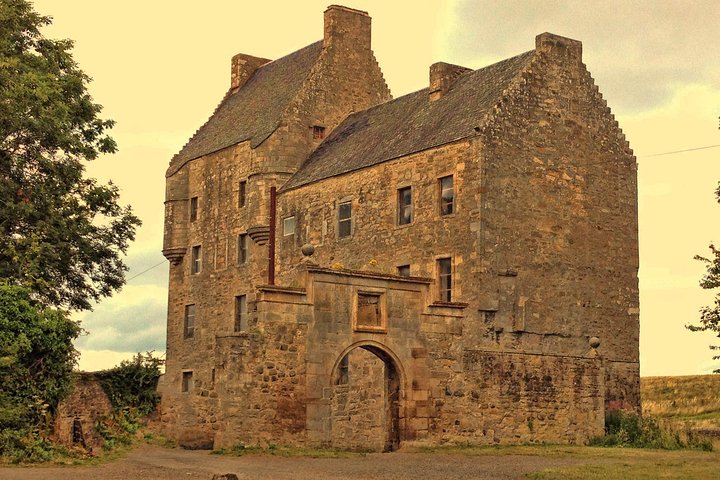 Lallybroch Outlander day tour - three Outlander castles tour  - Image 3
