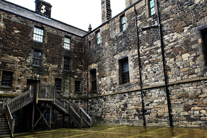 Loch Lomond, Stirling Castle, Distillery Luxury Private Tour - Image 4