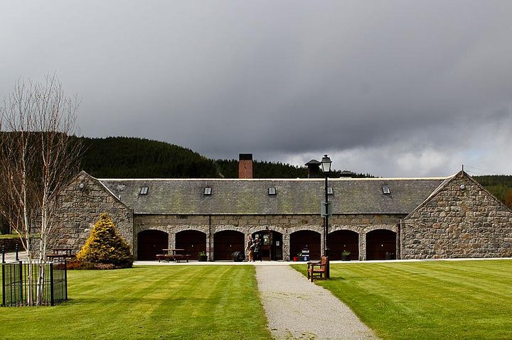 Meet Johnnie Walker - Private Whisky Tour - Cardhu, Cragganmore, Royal Lochnagar - Image 5