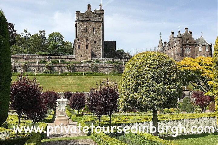 Outlander day tour of Lallybroch ,Versailles small group tour - Image 3
