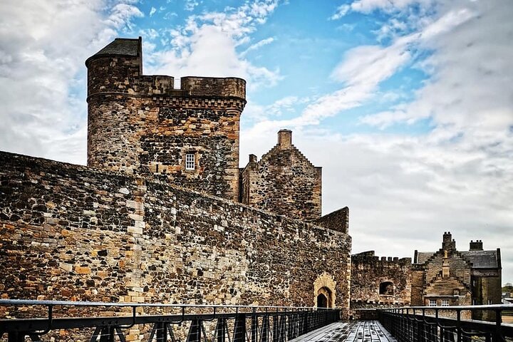 Outlander Film Locations Private Guided Tour - Image 2