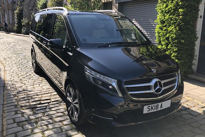 Outlander locations experience, Private Tour in a premium Minivan - Image 4