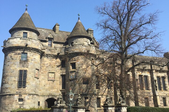 Private Day Trip to St Andrews from Edinburgh in Luxury Vehicle - Image 3