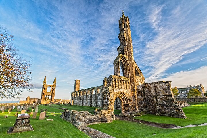 Private Day Trip to St Andrews from Edinburgh in Luxury Vehicle - Image 1