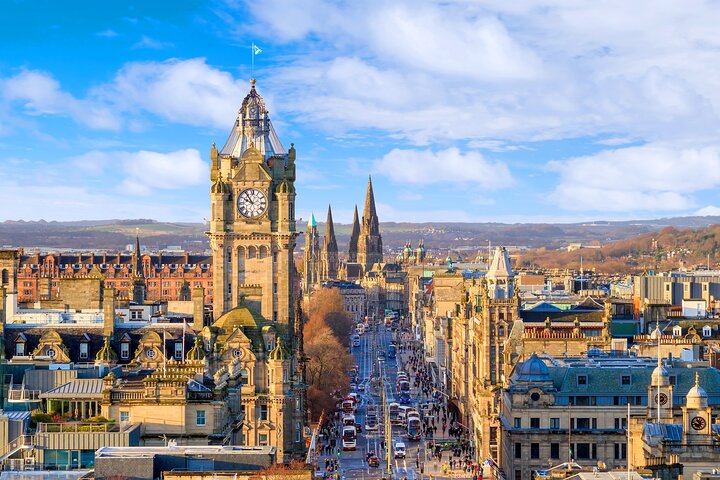 Private Edinburgh City Day Tour in Luxury MPV - Image 4