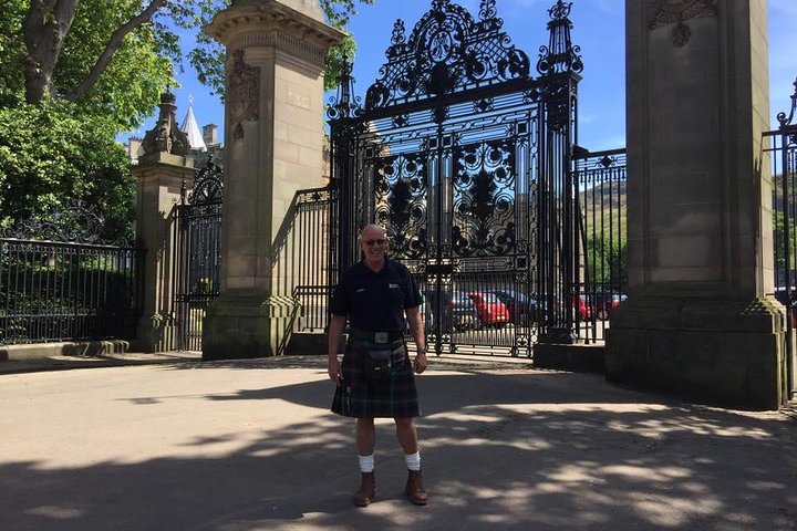 Private Edinburgh City Tour  - Image 4