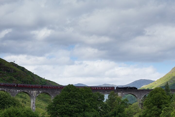 Private Harry Potter, Glenfinnan Viaduct, Highland Edinburgh Tour - Image 2