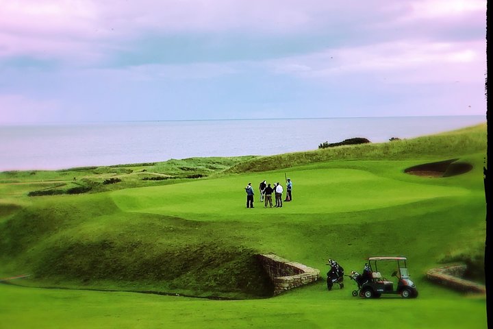 Putting Paradise: Private Golf Courses Luxury Day Trip - Image 1