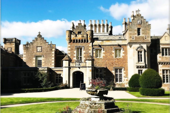 Stone & Story: Rosslyn Chapel & Melrose Abbey Private Day Trip - Image 4