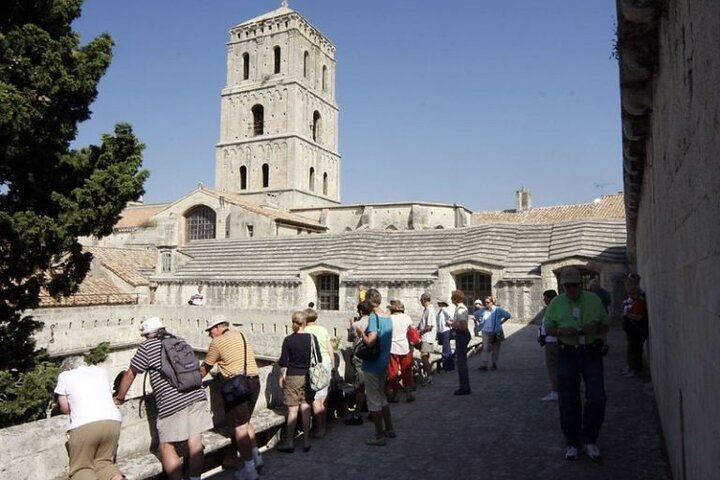 Arles and Saint-Rémy-de-Provence Private Tour - Image 2
