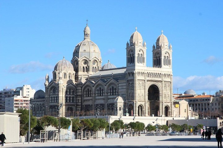Marseille and Cassis Tour - Image 3