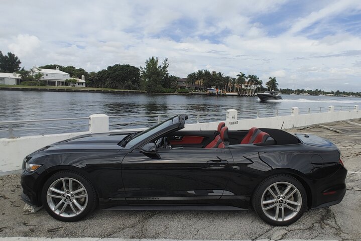 Ocean Drive Ride to Miami On A Convertible - Image 1