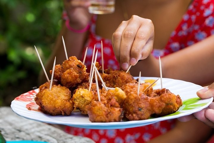 Around Town/Bahamian Cooking Experience - Image 1