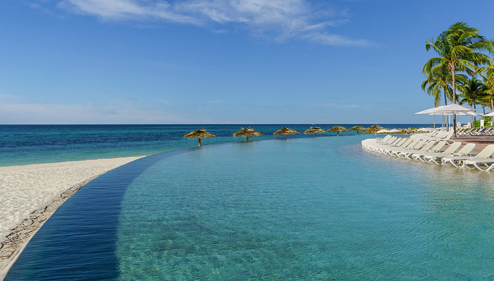 Lighthouse Pointe at Grand Lucayan, Freeport  + Lunch - Image 1