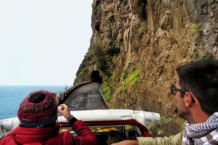 4x4 Full-Day Tour to Explore Portugal's Scents and Flavors - Image 4