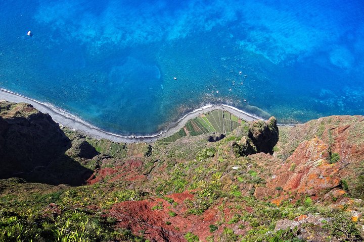 Cabo Girão (price per tukxi - up to 3 people) - Image 3
