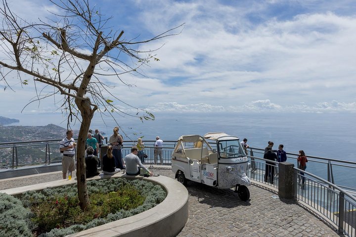 Cabo Girão (price per tukxi - up to 3 people) - Image 4