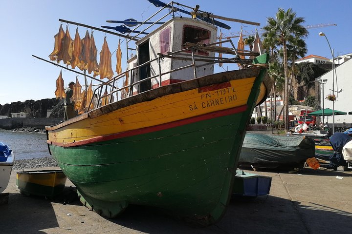 Câmara de Lobos (price per tukxi - up to 5 people) - Image 2