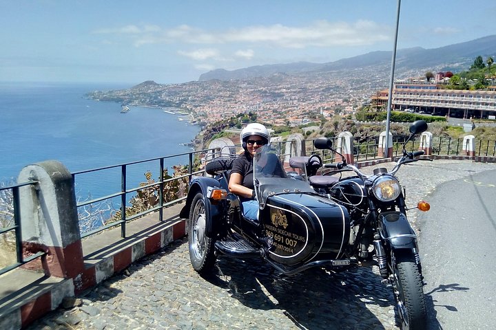Funchal Downtown (Price per Sidecar - 1 or 2 passengers) - Image 2