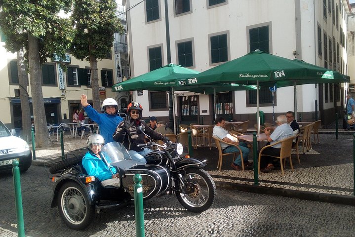 Funchal Downtown (Price per Sidecar - 1 or 2 passengers) - Image 4