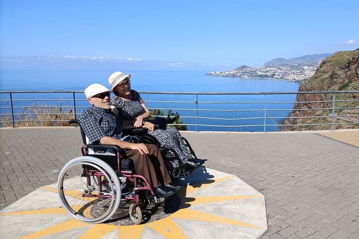  Low Cost Wheelchair Handicap Half Day Tour, Fully Accessible Tour  - Image 3