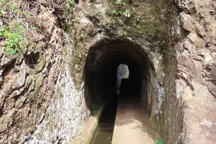 Marches To Vale Das Mimosas - Image 1