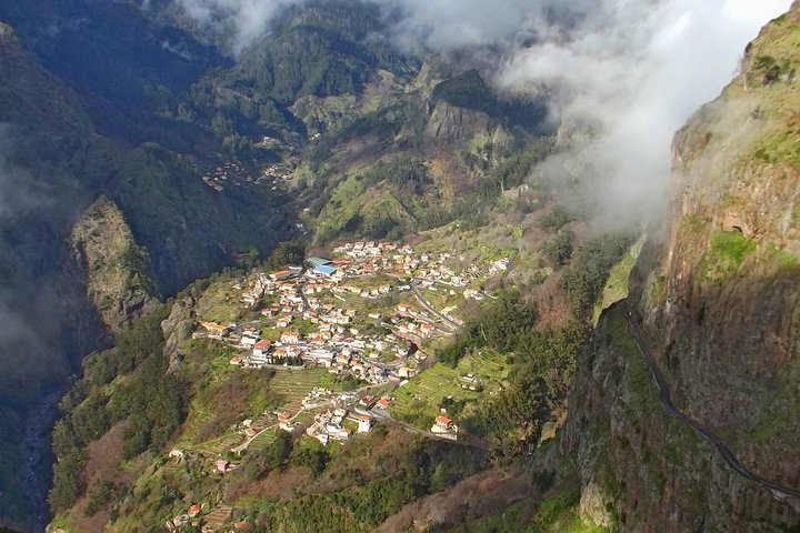 Nuns Valley Tour by Tukxi (price per tukxi - up to 3 people) - Image 3