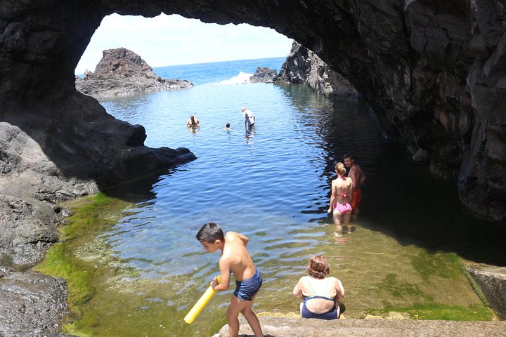 Porto Moniz 4x4 West tour - Image 4