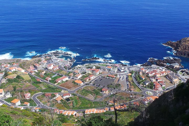 Porto Moniz Volcanic Pools and Skywalk Full Day Tour in Open Roof 4x4 - Image 4