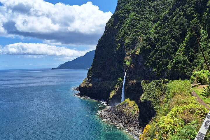 Private Half Day Tour West - Lava Pools and Waterfalls - Image 3
