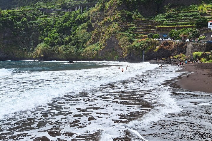 Private Half Day Tour West - Lava Pools and Waterfalls - Image 2