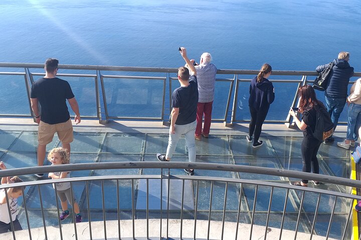 Private Madeira tour 8 people - Image 1