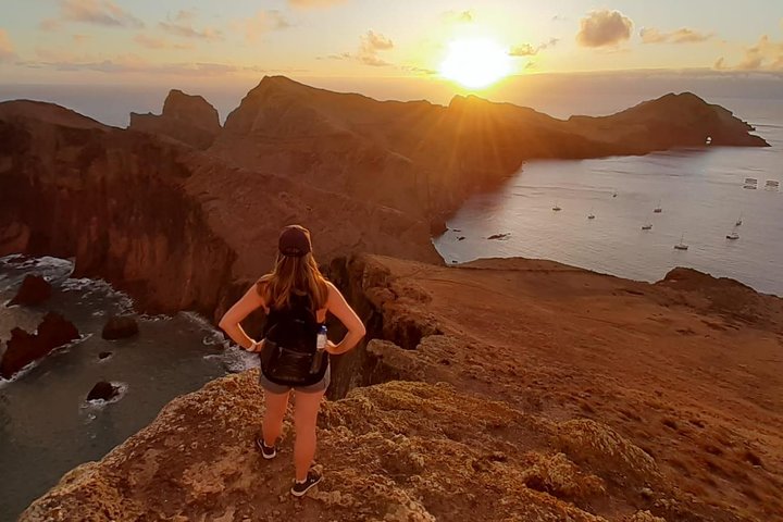 Private Sunrise Half Day Hike on Ponta De São Lourenco PR8  - Image 1