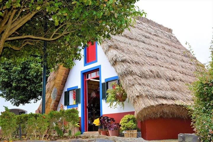 Santana / Typical Houses Tour - Image 2
