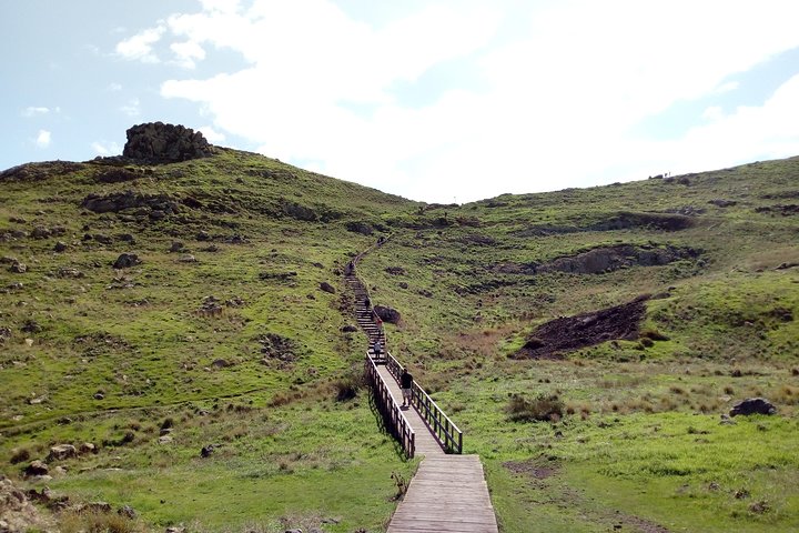 Transfer and Hiking PR8 Sao Lourenço  - Image 3