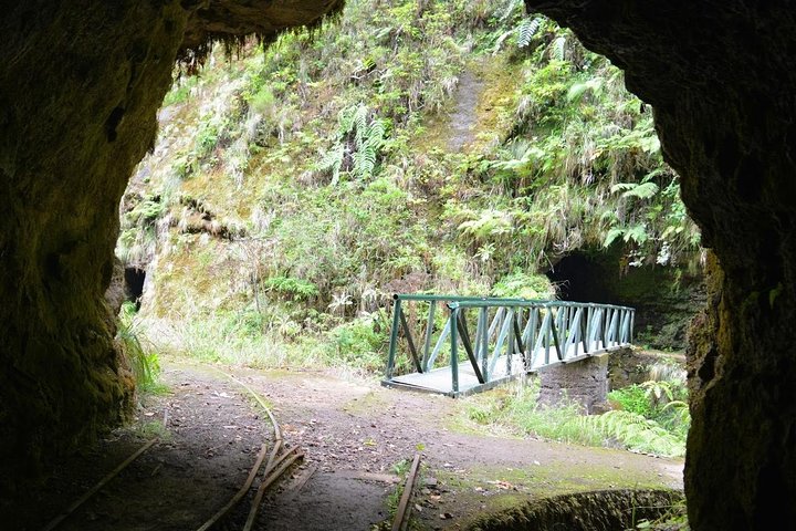 Walk / Hiking Pico Areeiro to Pico Ruivo - Image 3