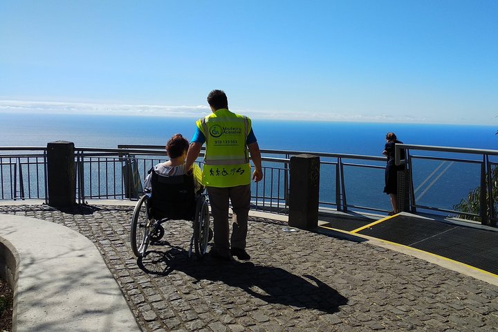  WHEELCHAIR TOUR 1/2 VISIT CABO GIRAO Private Tour  - Image 1