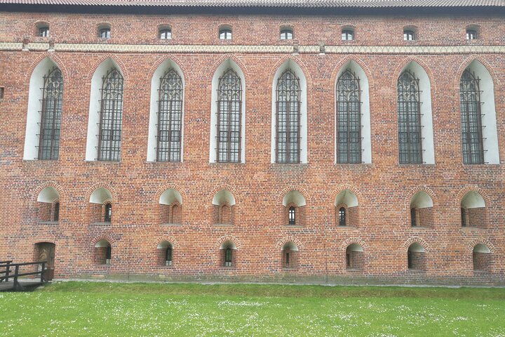 Malbork Castle 6 hours tour - private bus tour from Gdansk & Gdynia  - Image 4