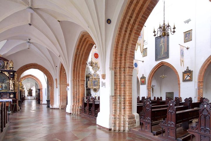 Private Shore Excursion: Highlights of Gdansk with visit Oliwa Cathedral - Image 4