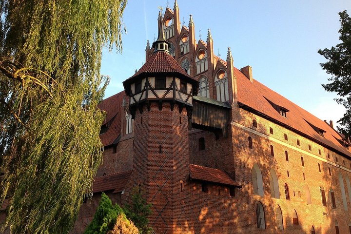 Private Transportation from Cruise Ship Port of Gdynia to Malbork Castle 6-Hour - Image 4