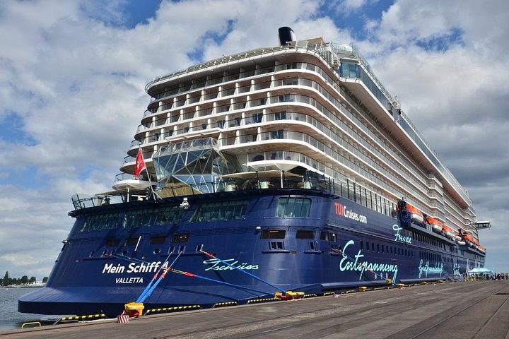 Private Transportation from Cruise Ship Port of Gdynia to Stutthof Camp 5-Hour - Image 1
