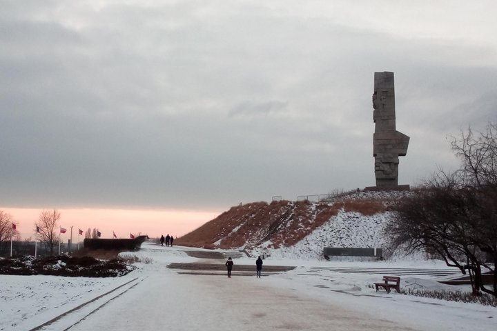 Private WW2 Tour of Westerplatte,Gdansk and Stutthof Including Lunch - Image 4