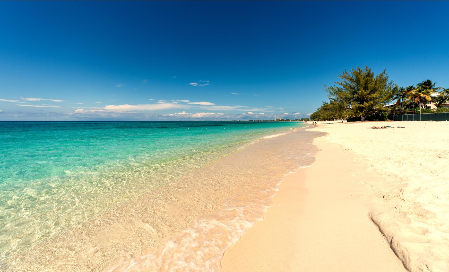 Seven Mile Beach Transfers from George Town Port - Image 1