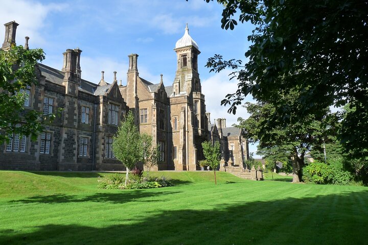 Clyde Coast Tours, see the stunning river Clyde and Argyll hills from Glasgow - Image 4